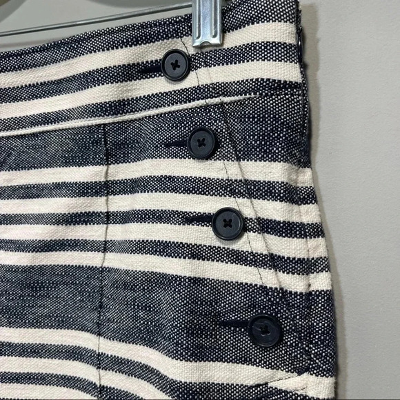 Ann Taylor The Riviera Short Size 4 - Picture 6 of 14